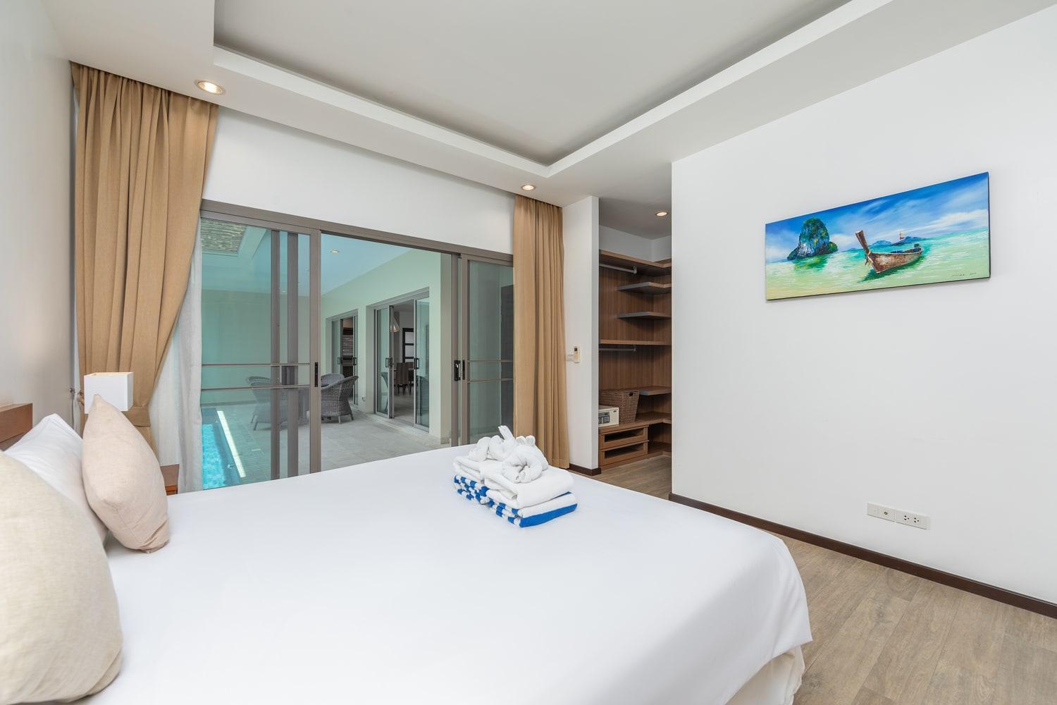Villa Bond| 3 Bedrooms | Private Pool | 3 Min To Naiharn Beach Rawai Bagian luar foto